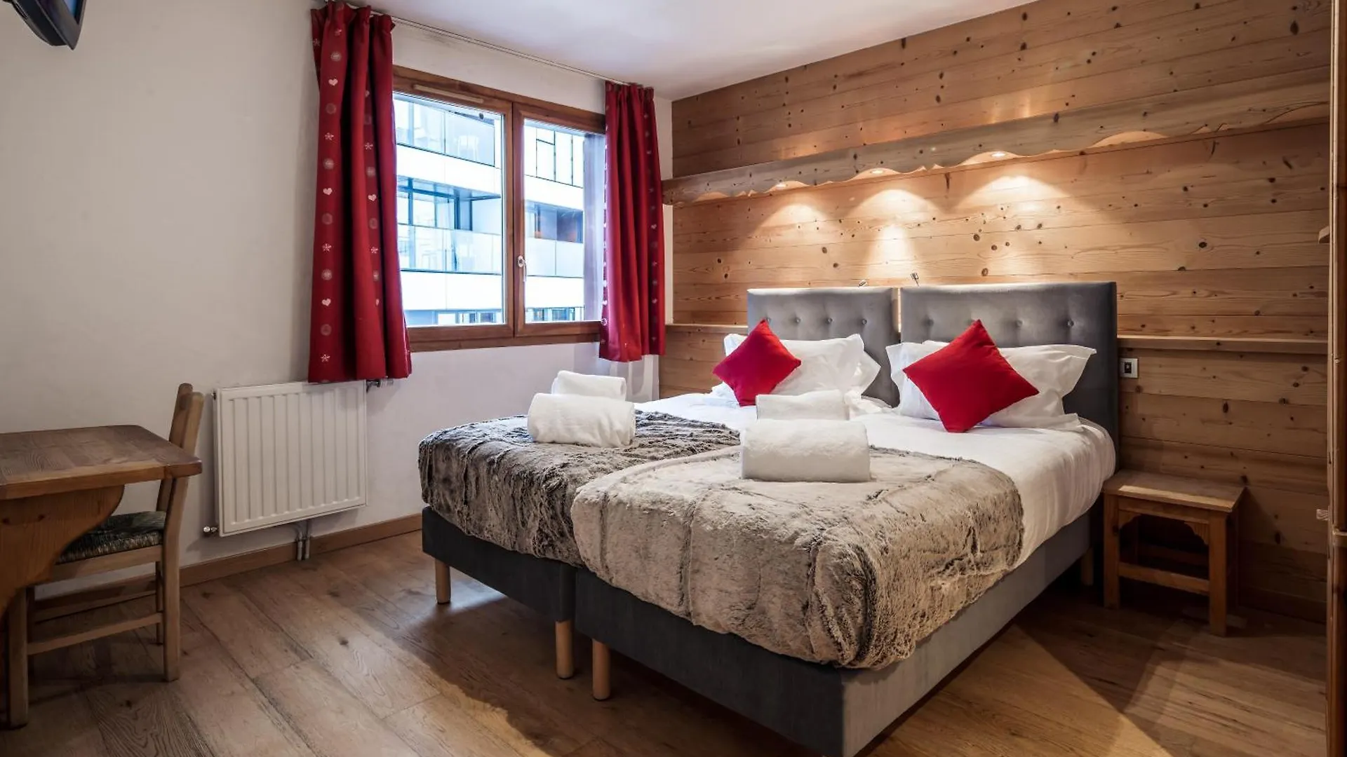 Chalet Hotel La Corniche Тинь Франция
